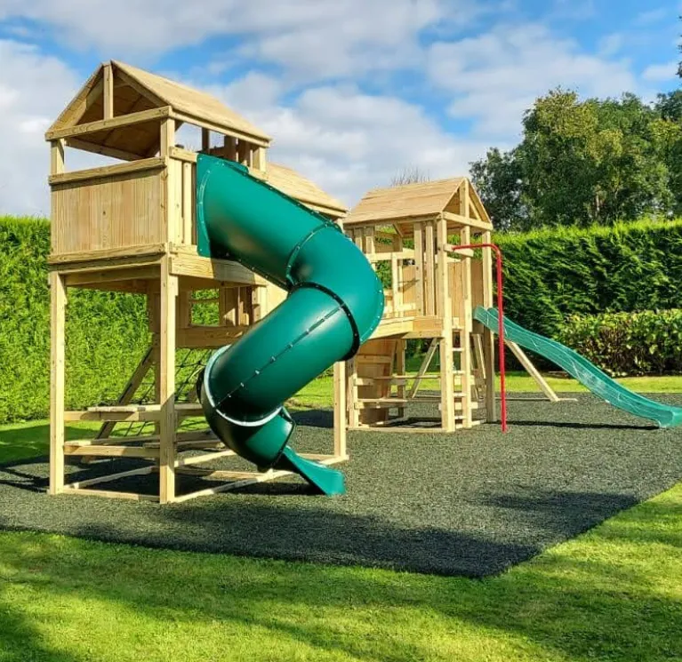 Rubber bonded mulch safer surfacing image